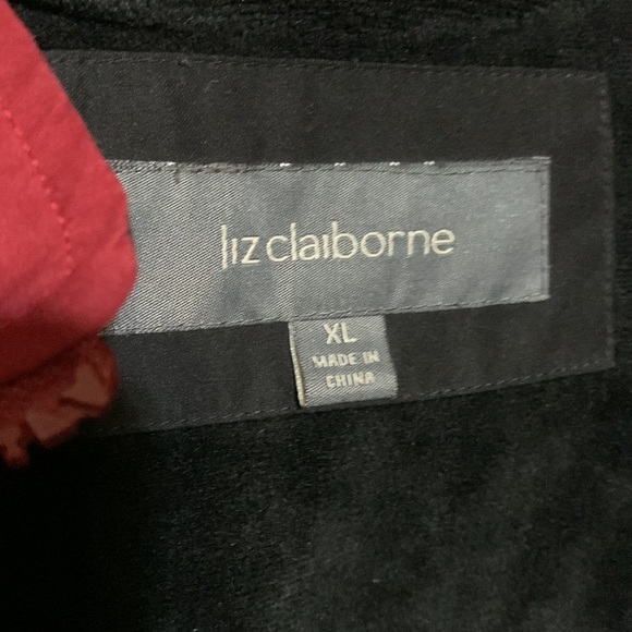 LIZ CLAIBORNE- All Weather Coat with liner that can zip in & out (XL) - Picture 9 of 13